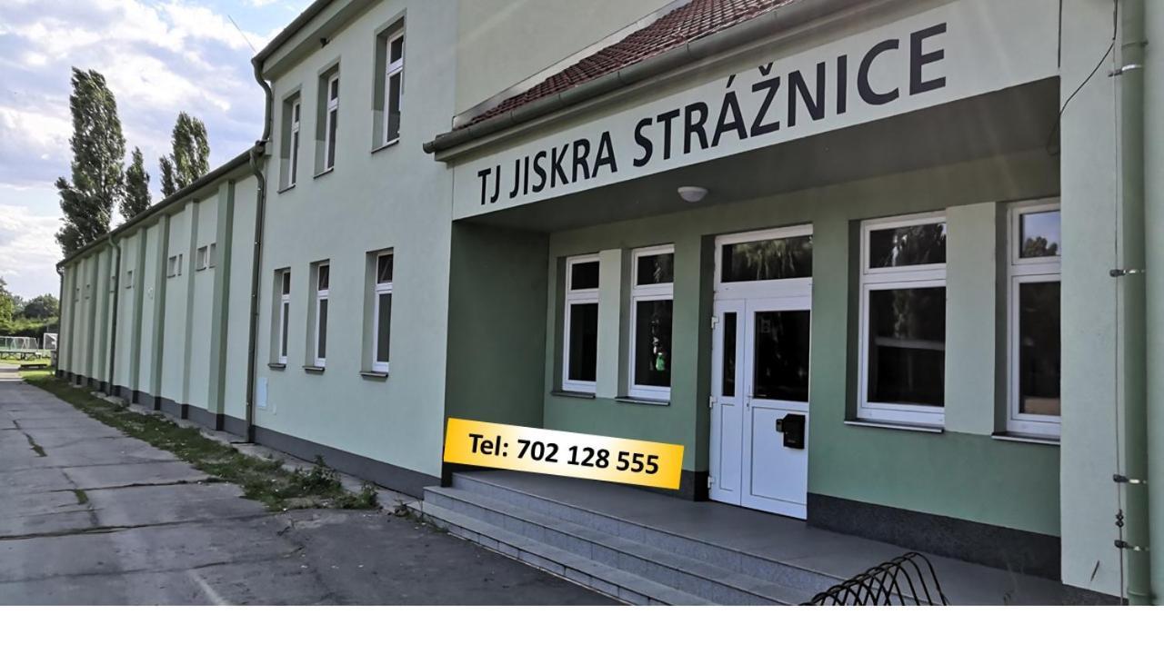 Ubytovani, Straznice